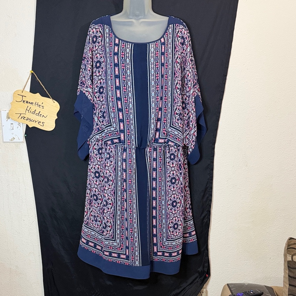 💥NEW ITEM 💥 Navy and Pink Patterned Maxi Dress